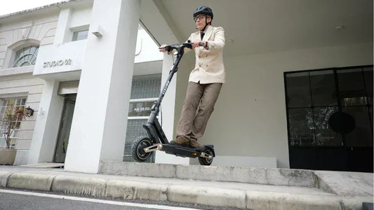 How to Balance on an Electric Scooter: Tips and Techniques